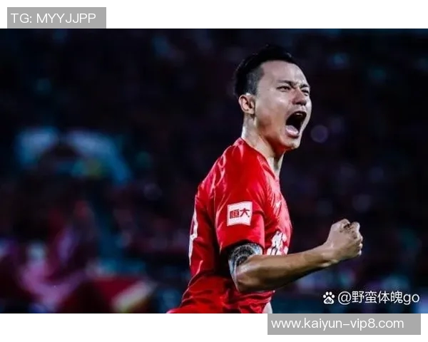 百年足球风云人物评选 十大球星纵横历程与传奇成就